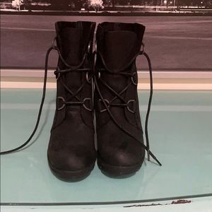 NWT Sorel Joan of Artic boots